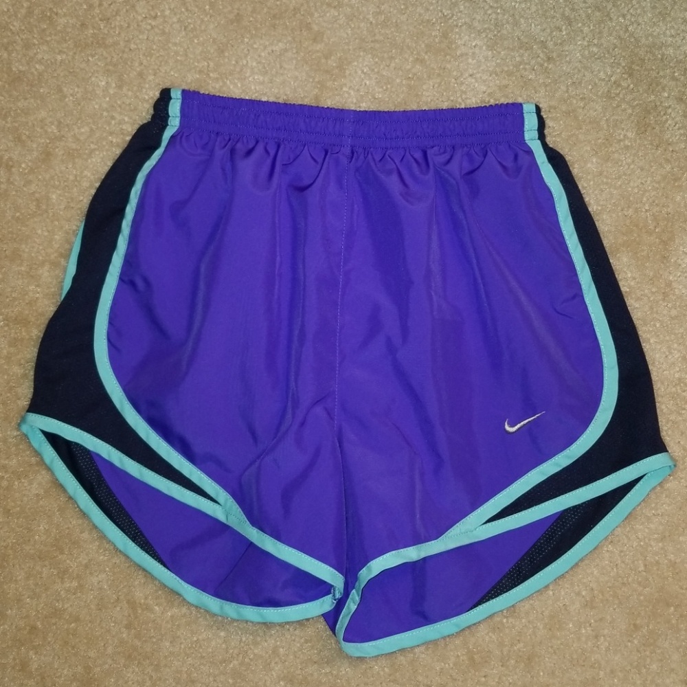 XS women's Nike shorts